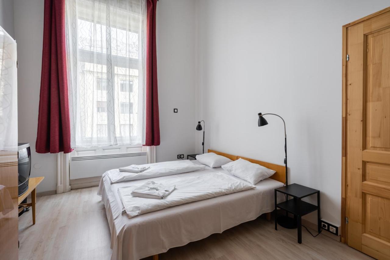 Retro Rebel Mode Apartment บูดาเปสต์ ภายนอก รูปภาพ