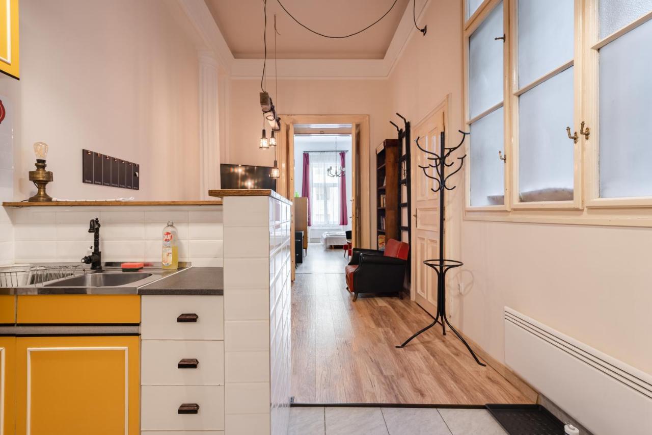Retro Rebel Mode Apartment บูดาเปสต์ ภายนอก รูปภาพ